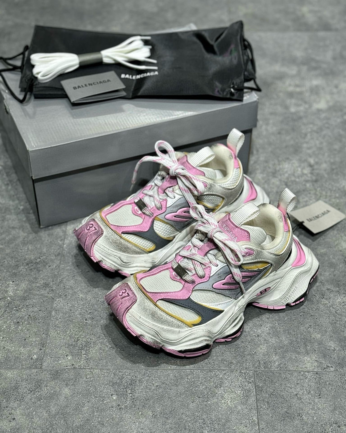 BLCG Sneaker