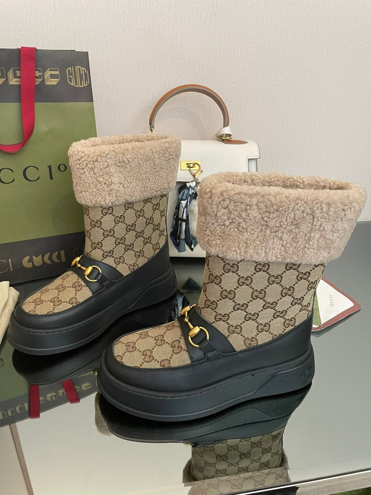 HORSEBIT SNOW ANKLE BOOTS IN ECRU BEIGE MONOGRAM JACQUARD FABRIC MIX BLACK CALFSKIN AND LAMB WOOL LINING