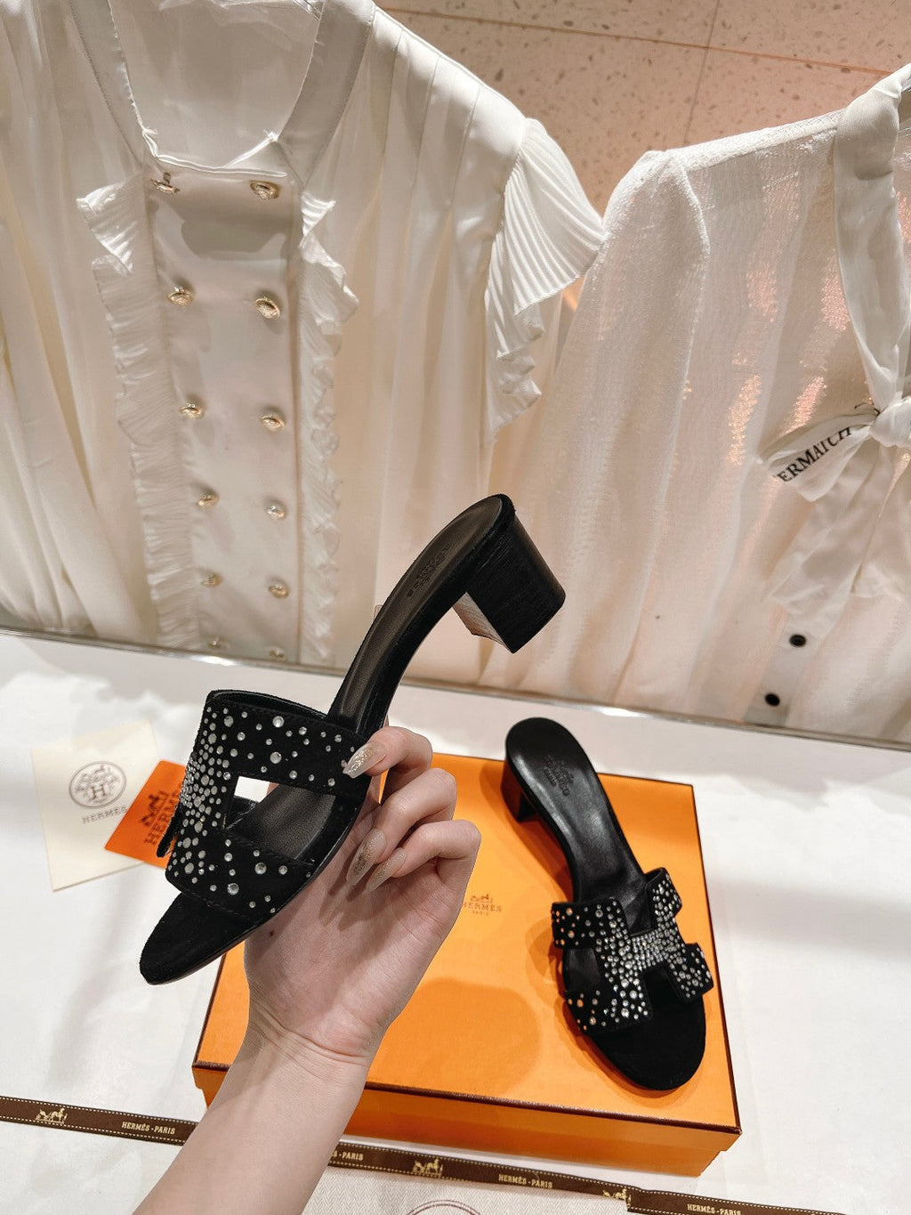 0ASIS SANDALS BLACK LAMBSKIN ATTACH CRYSTAL