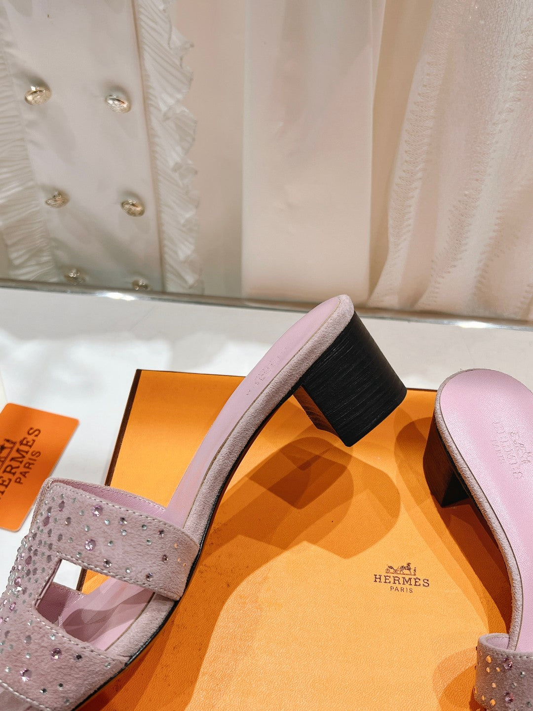 0ASIS SANDALS PASTEL PINK LAMBSKIN ATTACH CRYSTAL
