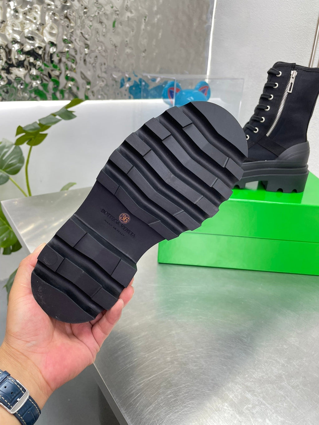 RIBBON BOMBER LACE-UP BOOTS IN BLACK CANVAS