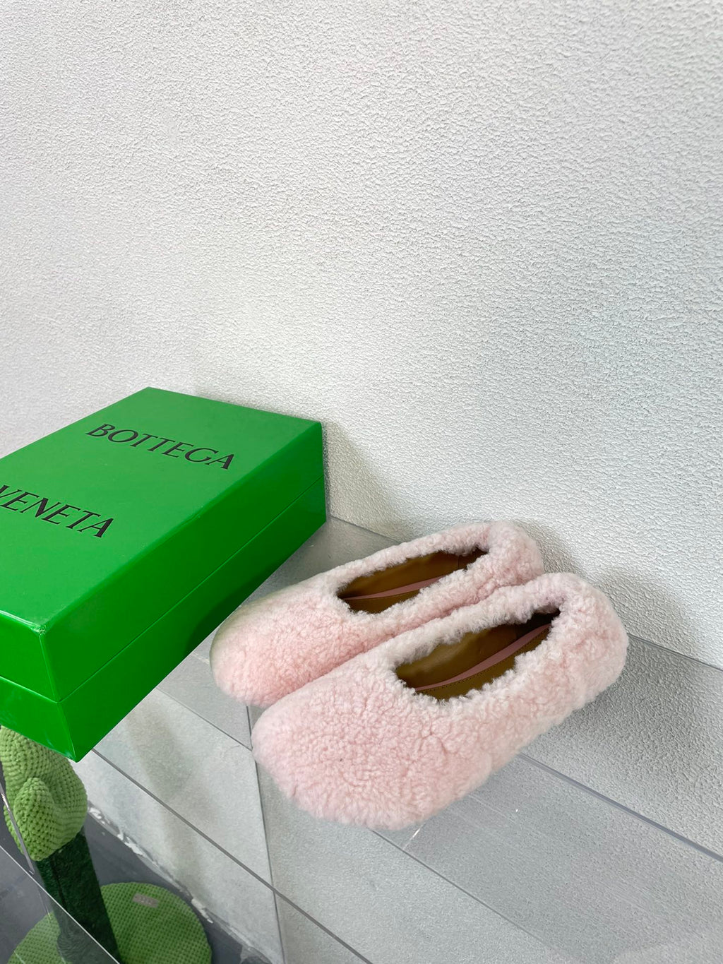 ATOMIC SHEARLING BALLERINA FLATS LIGHT PINK