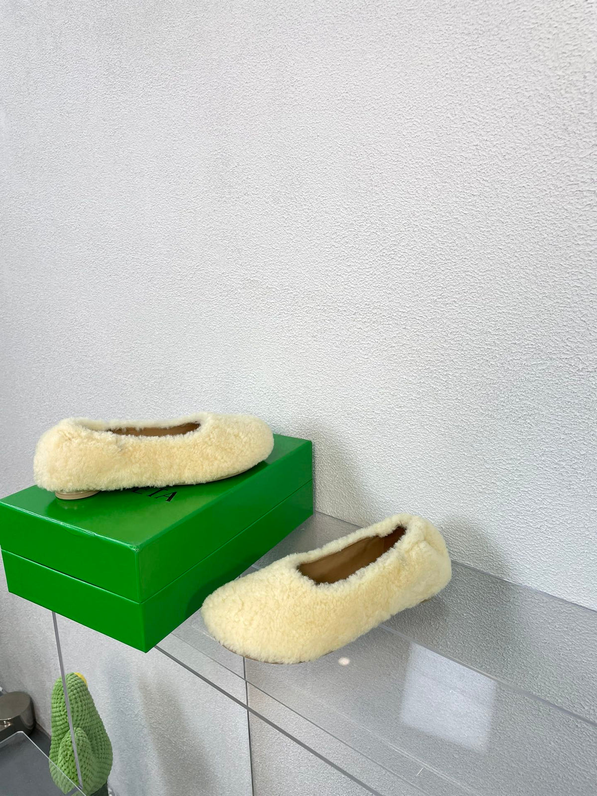 ATOMIC SHEARLING BALLERINA FLATS LIGHT YELLOW