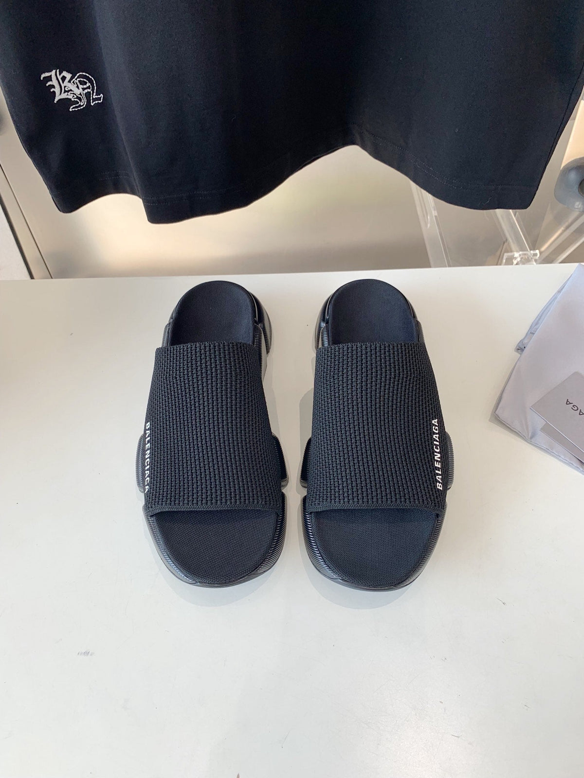 SPEED 2.0 SLIDE SANDAL IN BLACK RECYCLED KNIT AND BLACK SOLE