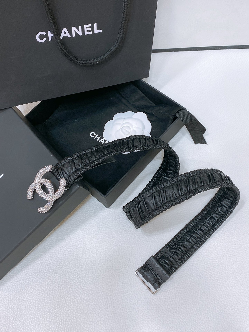 CC ELASTIC BELT 30MM IN BLACK CALFSKIN SILVER HARDWARE WITH RHINSTONES
