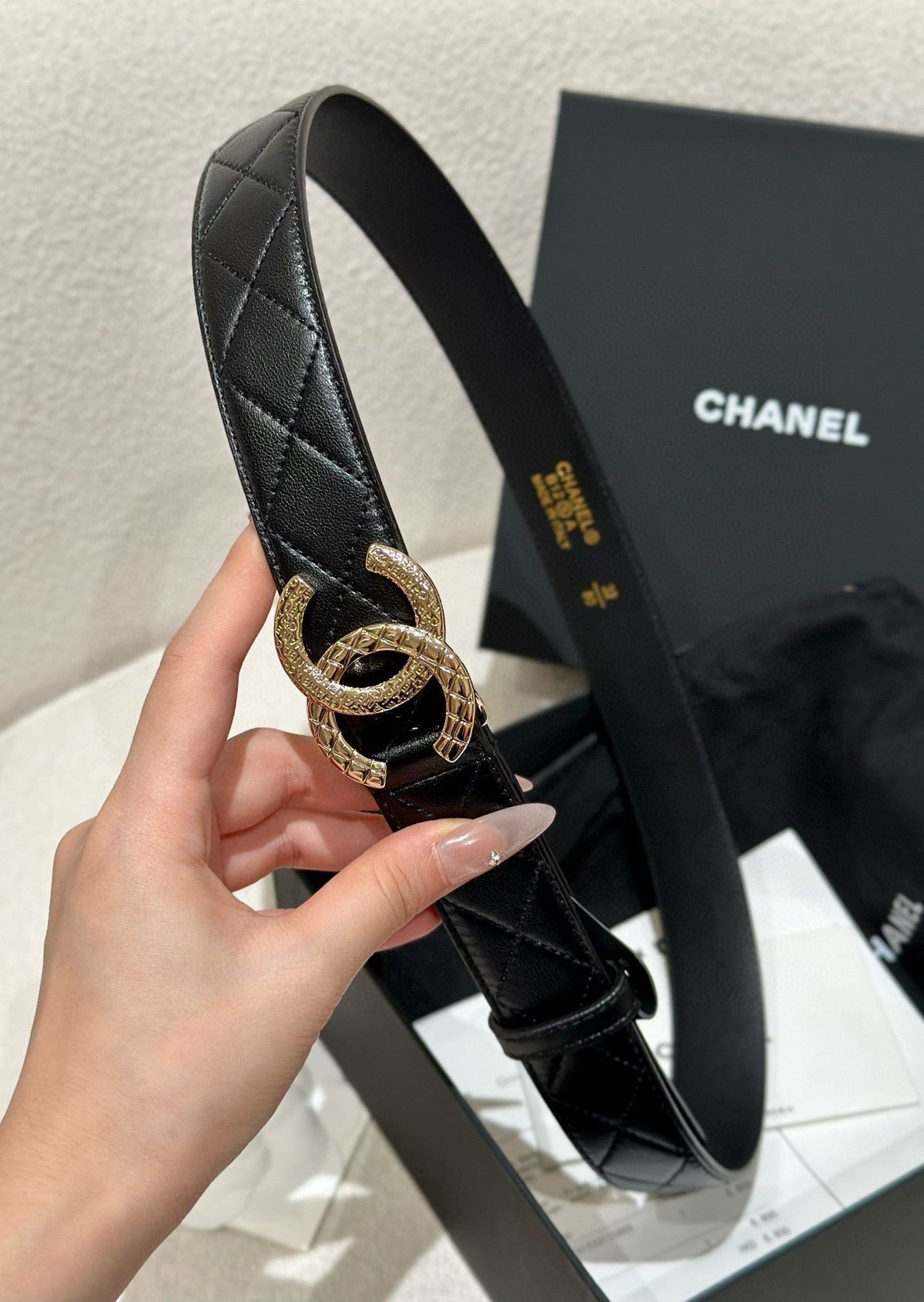 DOUBLE C BELT 30MM IN BLACK CALFSKIN EMBOSSED LOGO GOLD BUCKLE