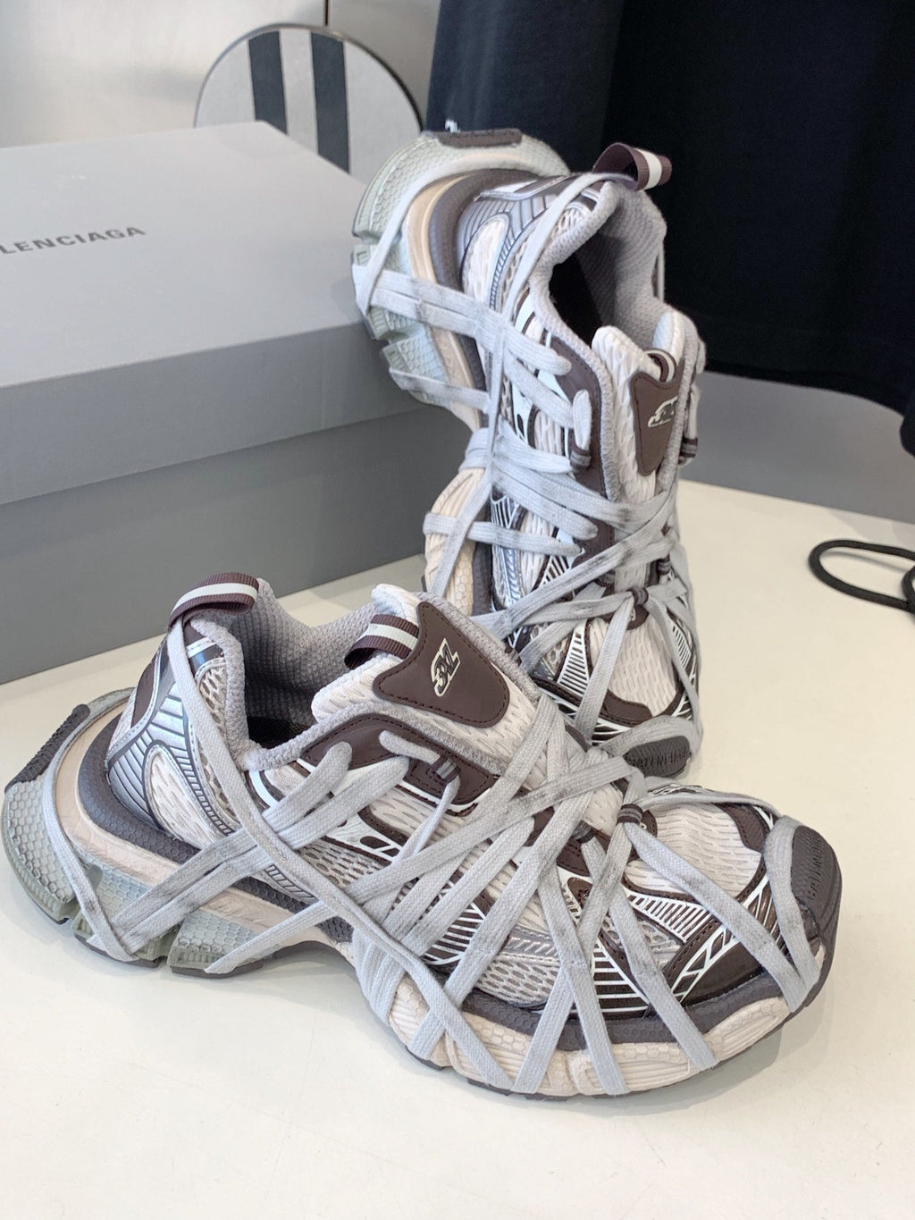 3XL EXTREME LACE SNEAKER BROWN MIX DUST WHITE AND SILVER