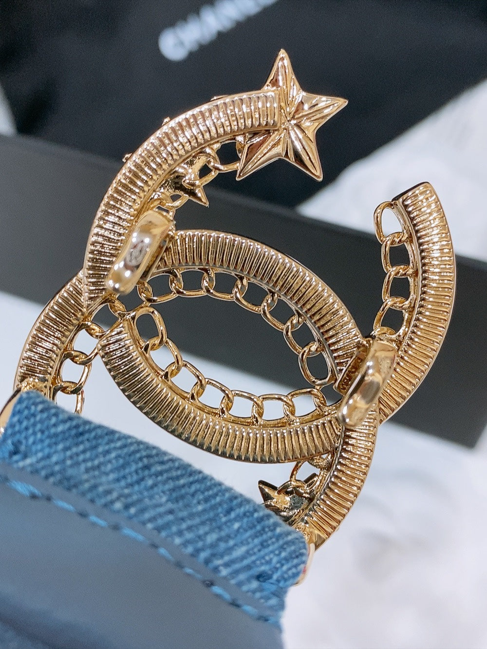 DOUBLE C ELASTIC BELT 30MM IN BLUE DENIM GOLD CRYSTAL STAR EMBELLISHED BUCKLE