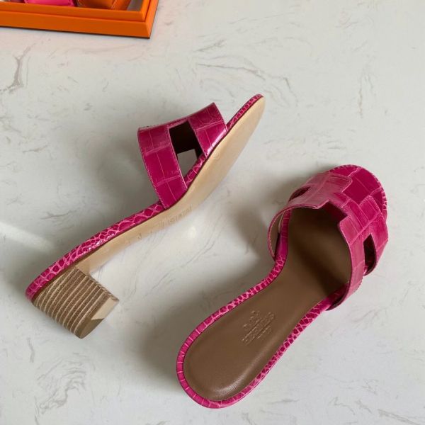 HERM Oasis Sandals In Rose Red Shiny Niloticus Crocodile