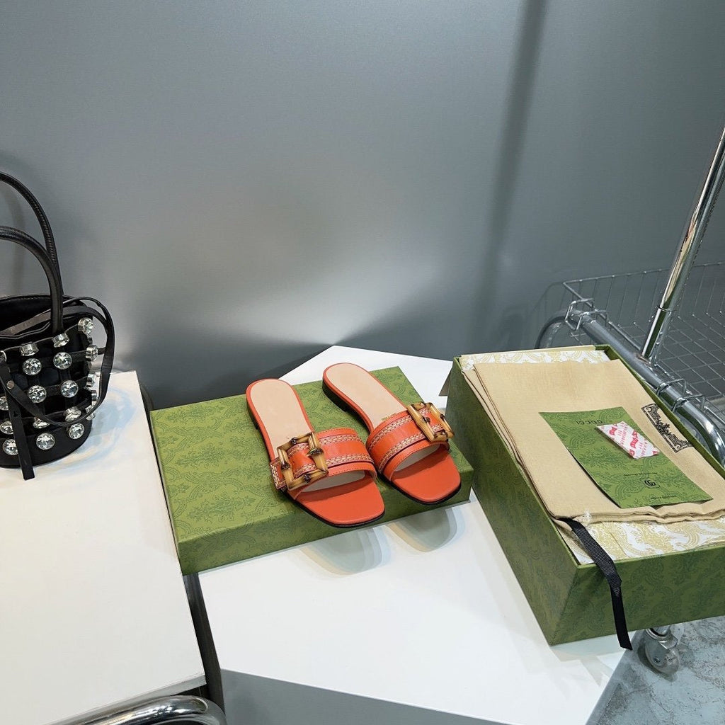 GG BAMBOO BUCKLE FLAT SANDALS ORANGE