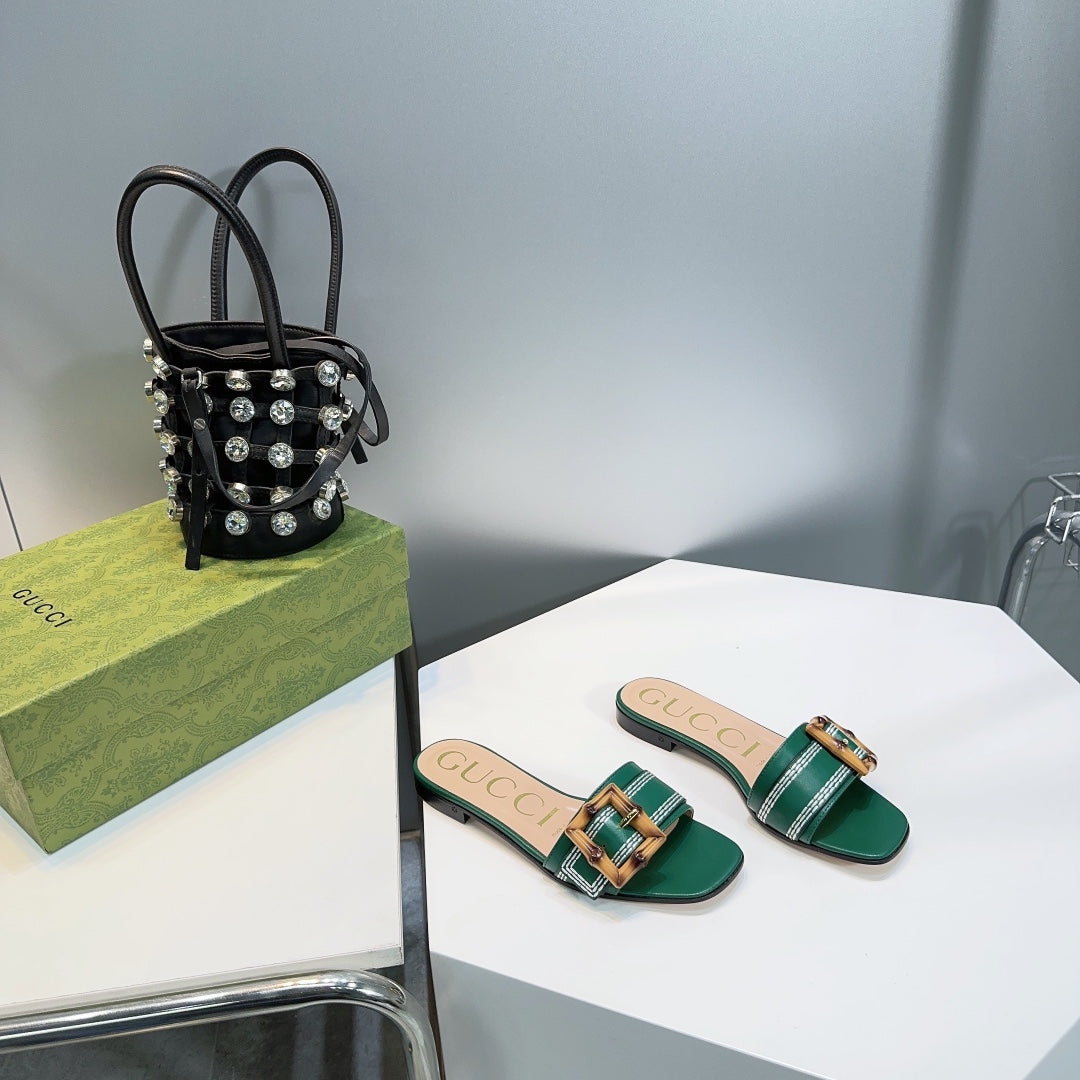 GG BAMBOO BUCKLE FLAT SANDALS GREEN
