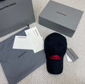Caps