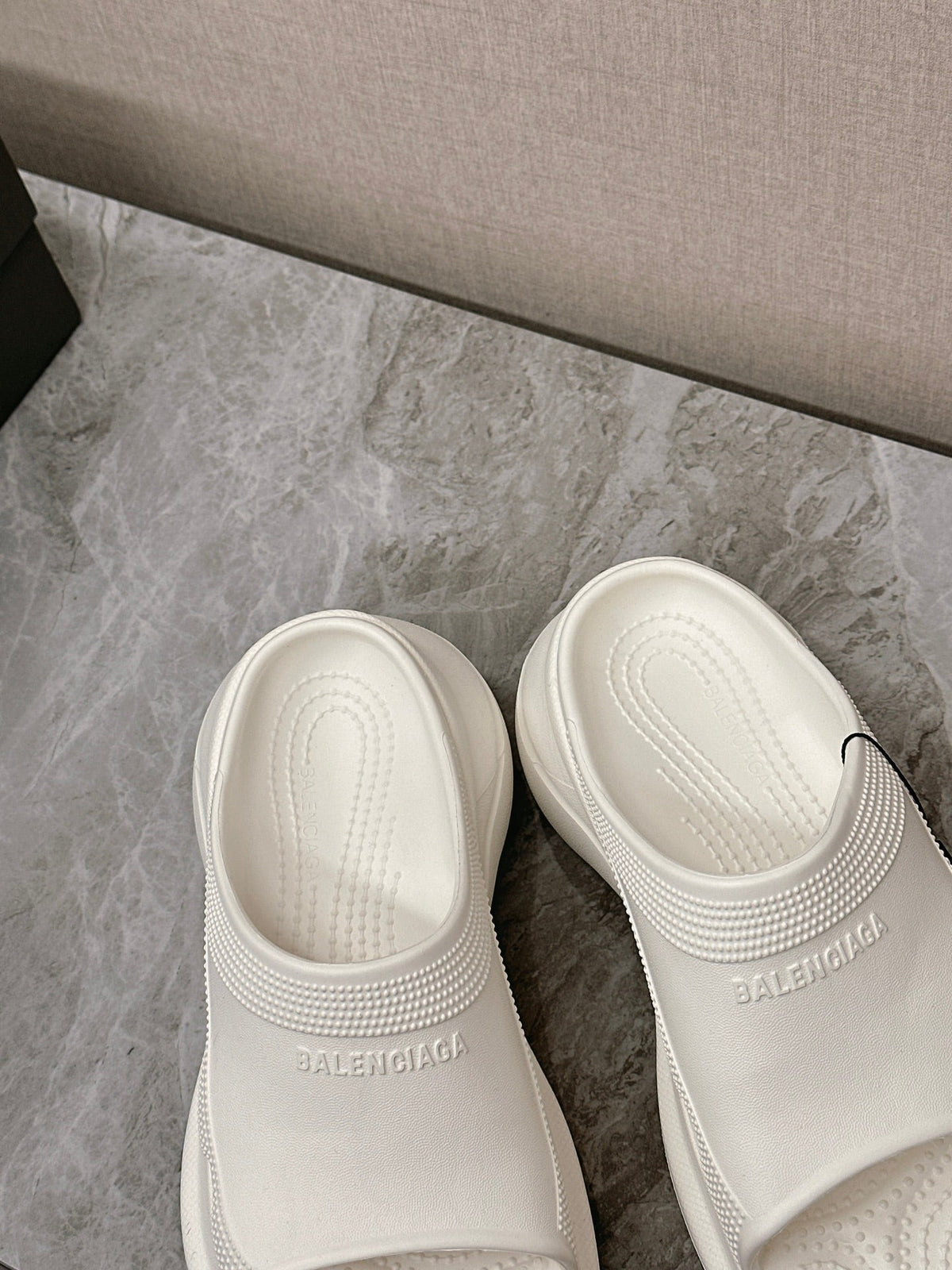POOL CROCS SLIDE SANDAL IN WHITE RUBBER