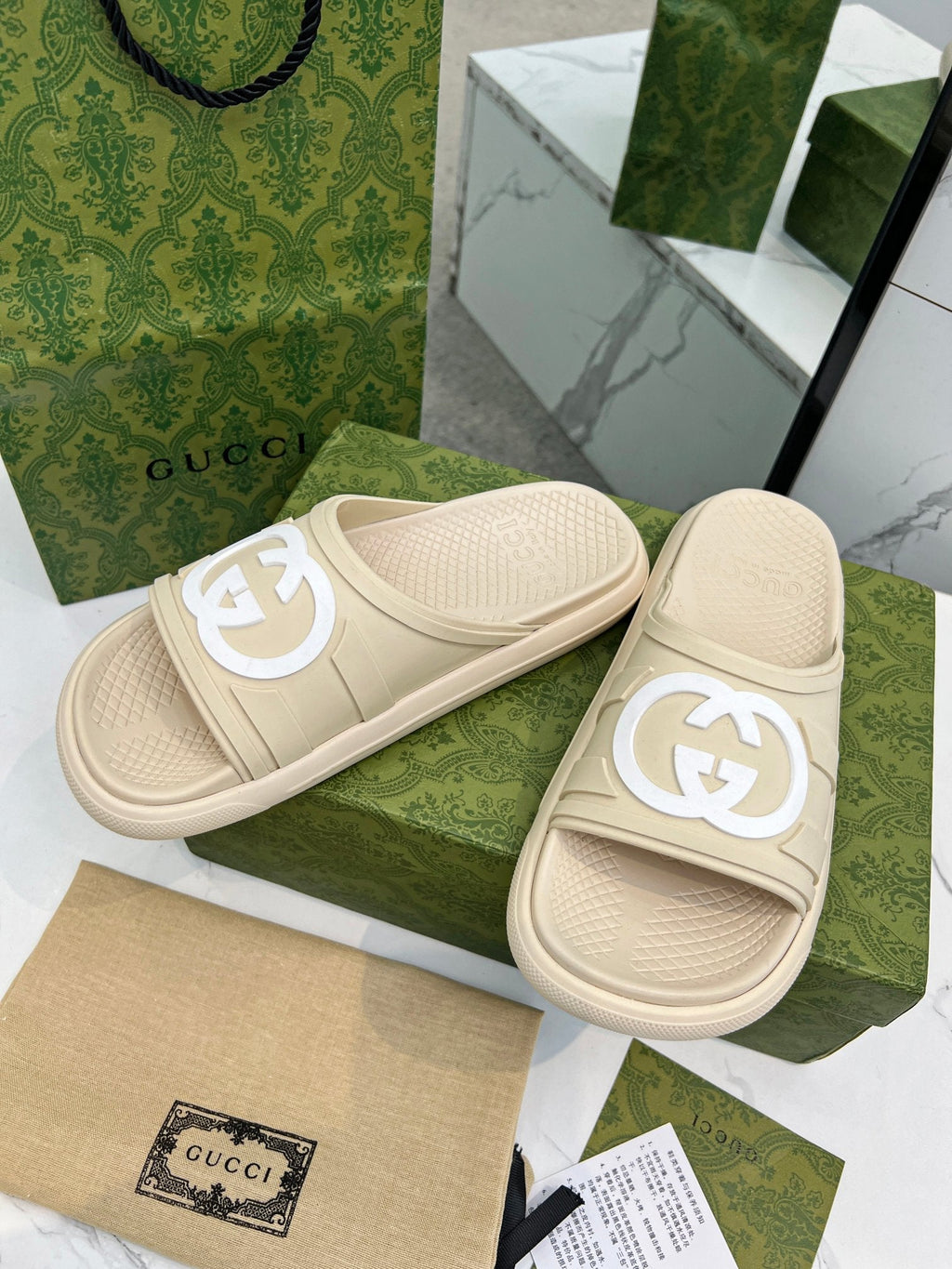 PLATFORM SLIPPERS IN SAND BROWN IMPORTED TPU