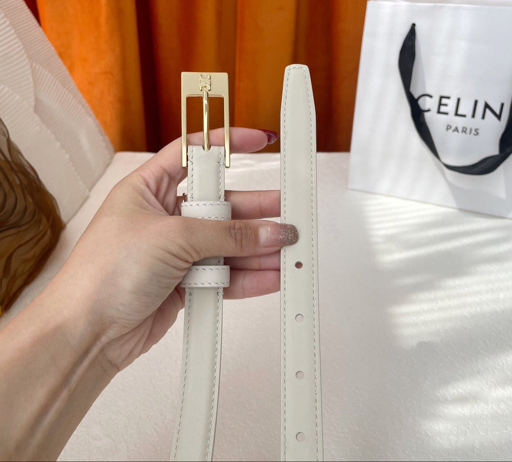 BELT 18MM IN WHITE CALFSKIN WITH RECTANGULAR BUCKLE EMBOSSED LOGO