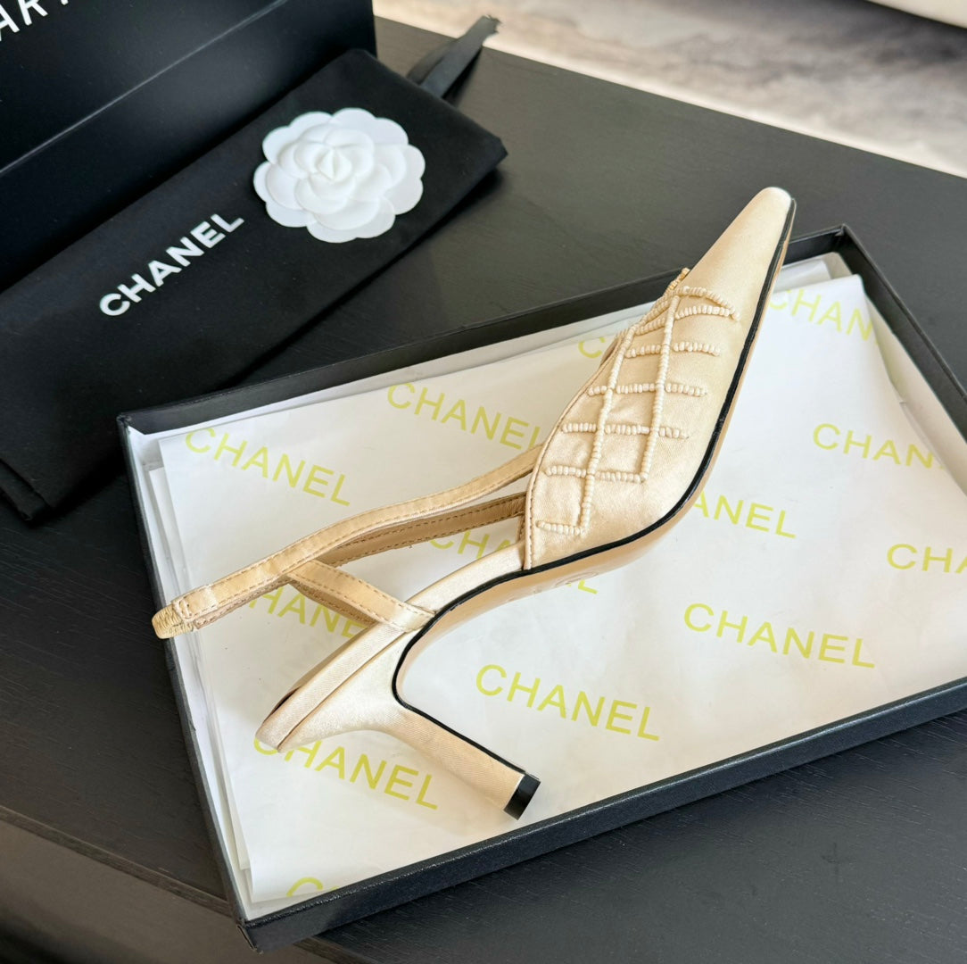POINTED SLINGBACK MID HEELS BEIGE CREAM LAMBSKIN