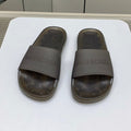 POOL SLIDE SANDAL IN SMOKE BROWN RUBBER