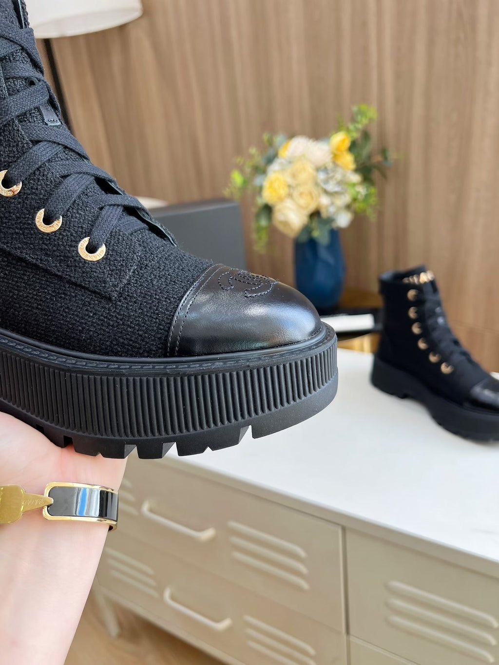 SHORT BOOTS IN BLACK TWEED AND CALFSKIN