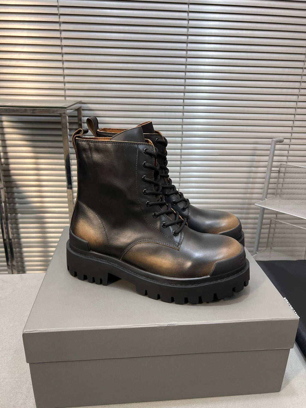 CHUNKY BOOTS IN BLACK MIX BRONZE SMOOTH CALFSKIN