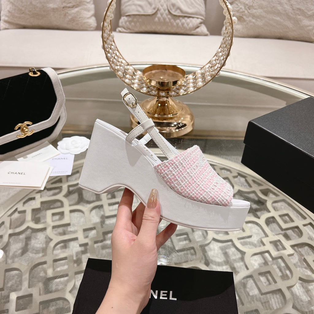 WEDGE SANDALS IN LIGHT PINK FABRIC WITH WHITE LOGO