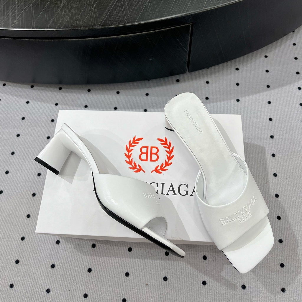 SQUARE-TOE MEDIUM HEEL MULES IN WHITE CALFSKIN LOGO EMBOSSED