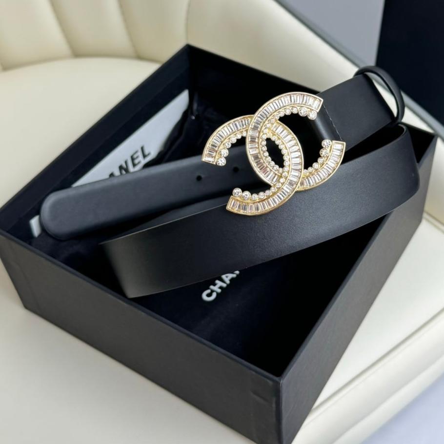 CC BELT 30MM IN BLACK SMOOTH CALFSKIN GOLD HARDWARE ATTACH RHINSTONE