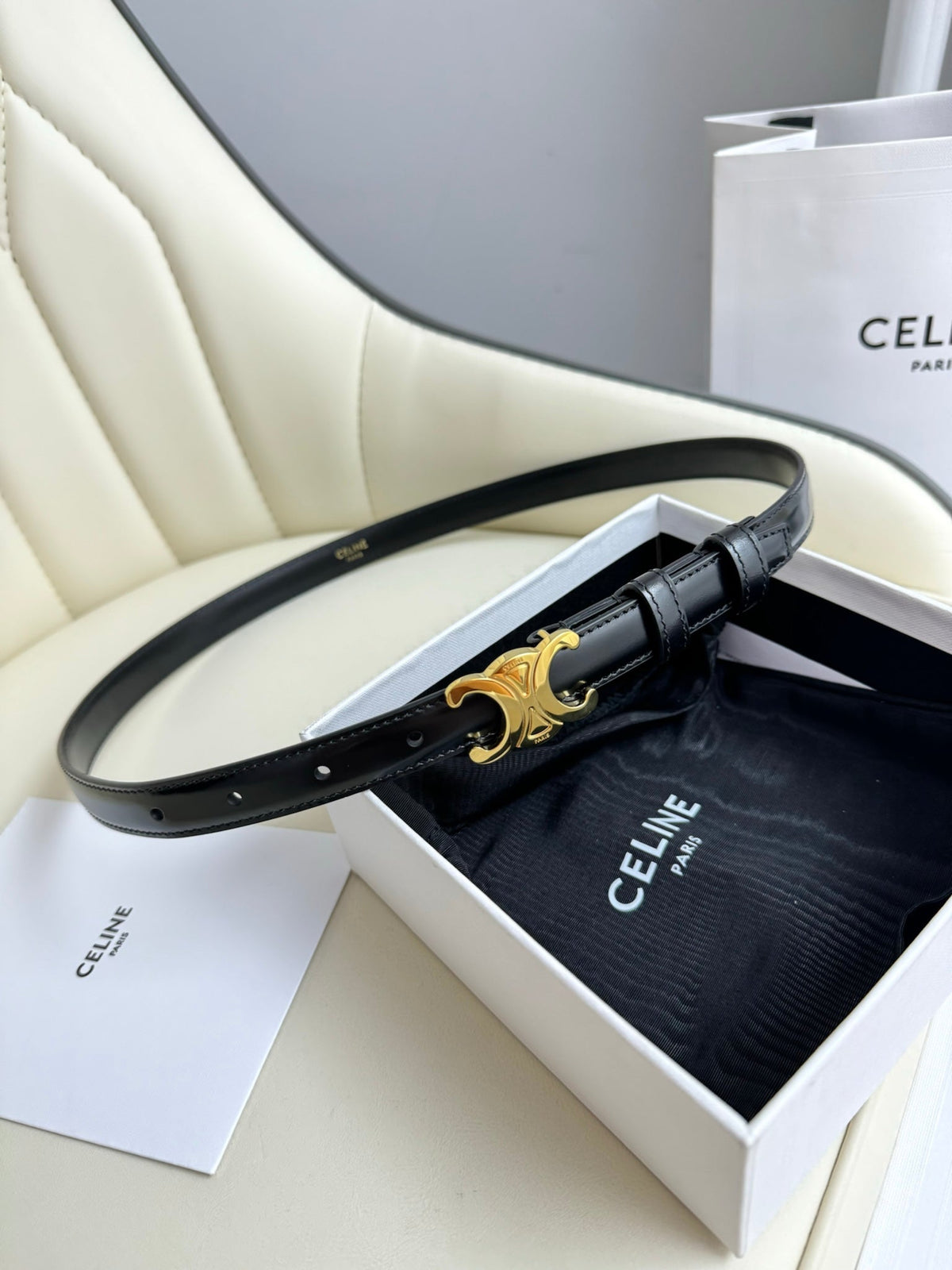 MEDIUM TRIOMPHE BELT 25MM BLACK LEATHER GOLD HARDWARE