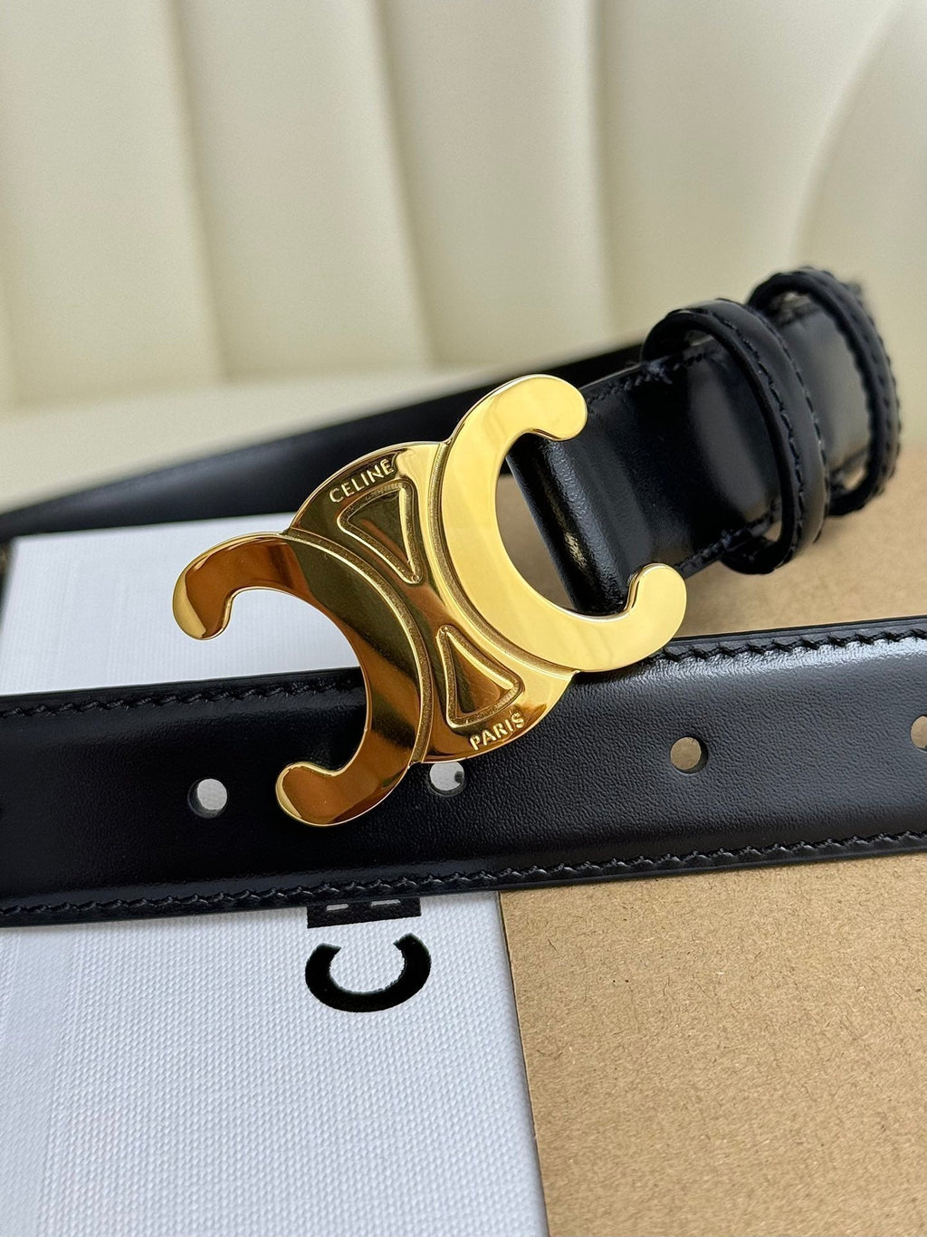MEDIUM TRIOMPHE BELT 25MM BLACK LEATHER GOLD HARDWARE