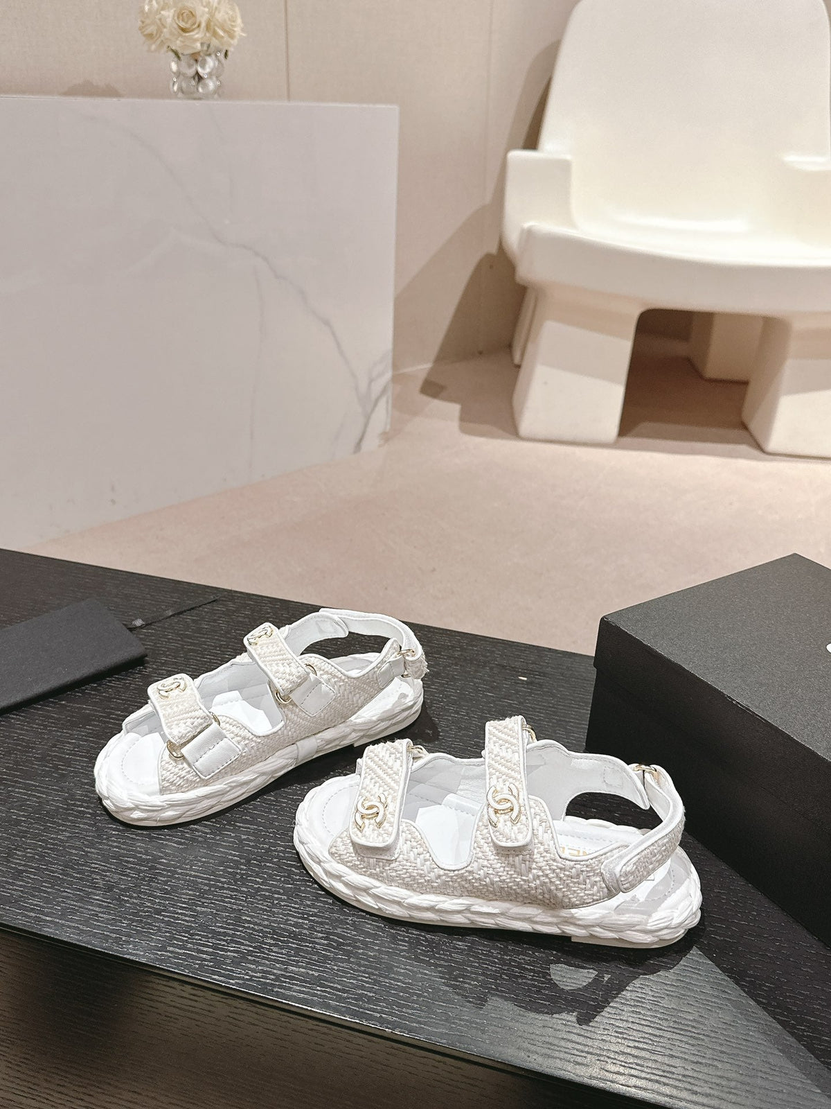CC DAD SANDALS IN WHITE CALFSKIN