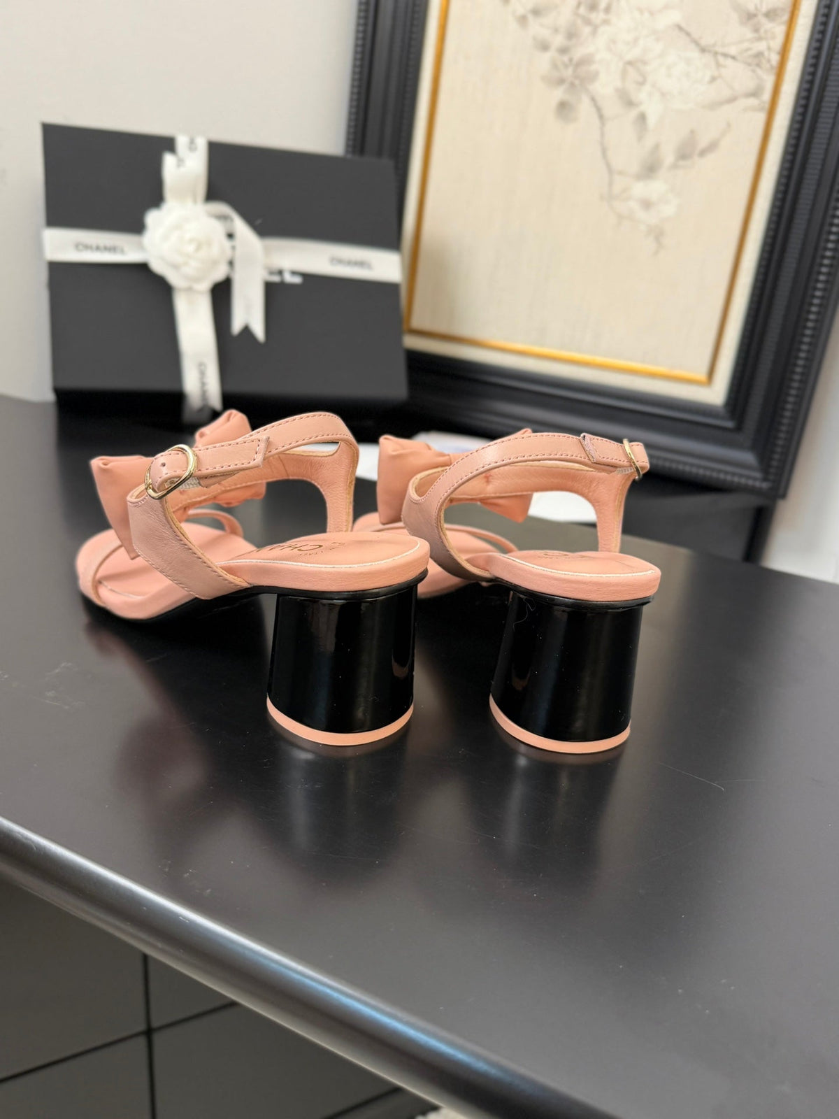 MID HEEL 45 MM SANDALS IN PEACH PINK CALFSKIN