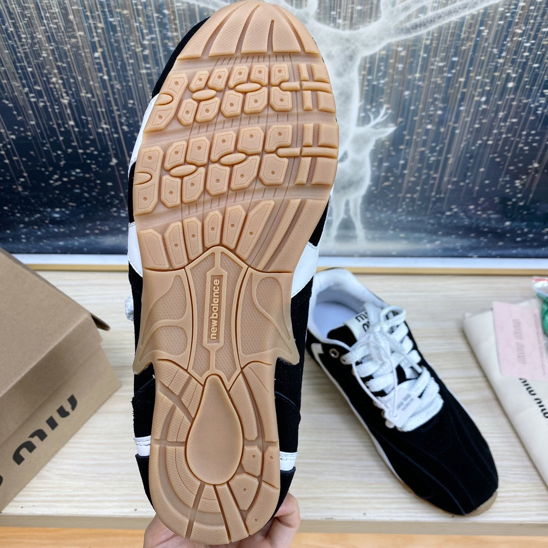 NB Black Sneakers Cowhide