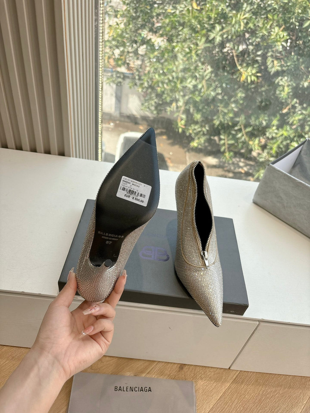ZIPPER POINTED-TOE HIGH PUMPS IN BEIGE SUEDE ATTACHED SILVER CRYSTAL