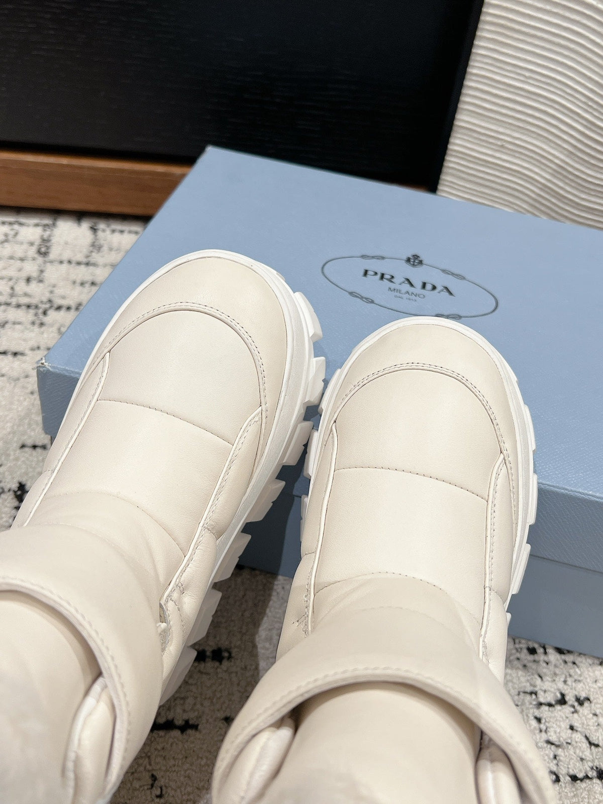 MONOLITH ANKLE BOOTS WITH STRAP IN RICE WHITE CALFSKIN AND FLEECE LINING