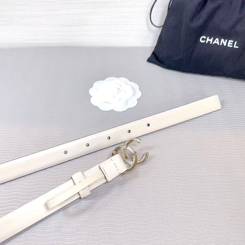 CC BELT 20 MM IN BEIGE CREAM SMOOTH CALFSKIN GOLD HARDWARE ATTACH RHINSTONE