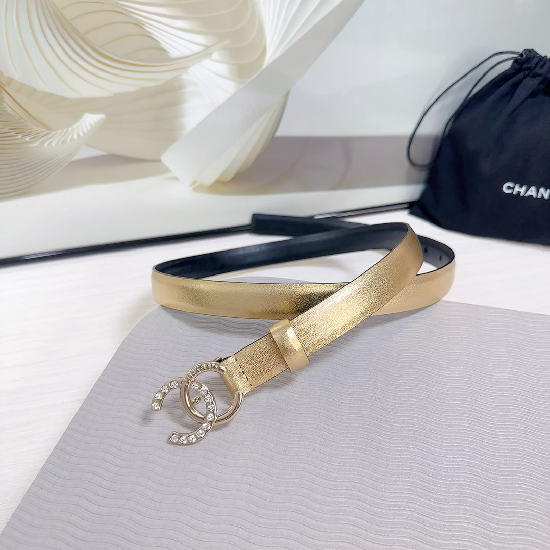 CC BELT 20 MM IN GOLD SMOOTH CALFSKIN GOLD HARDWARE ATTACH RHINSTONE
