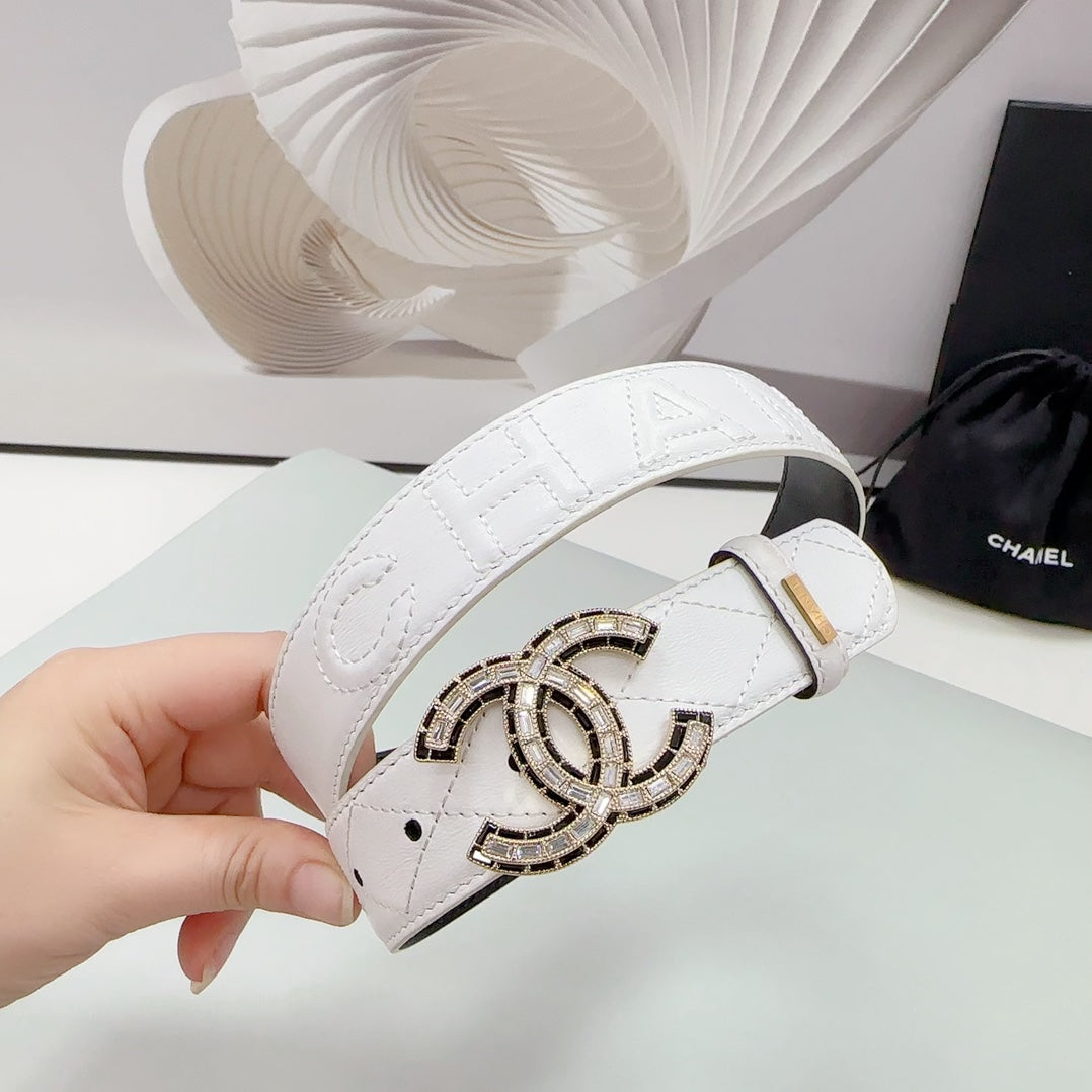 CC 30MM BELT IN WHITE EMBROIDERED CALFSKIN METAL HARDWARE