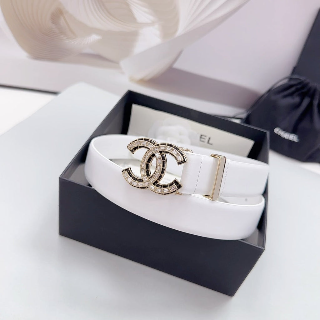 CC 30MM BELT IN WHITE SMOOTH CALFSKIN METAL LOGO
