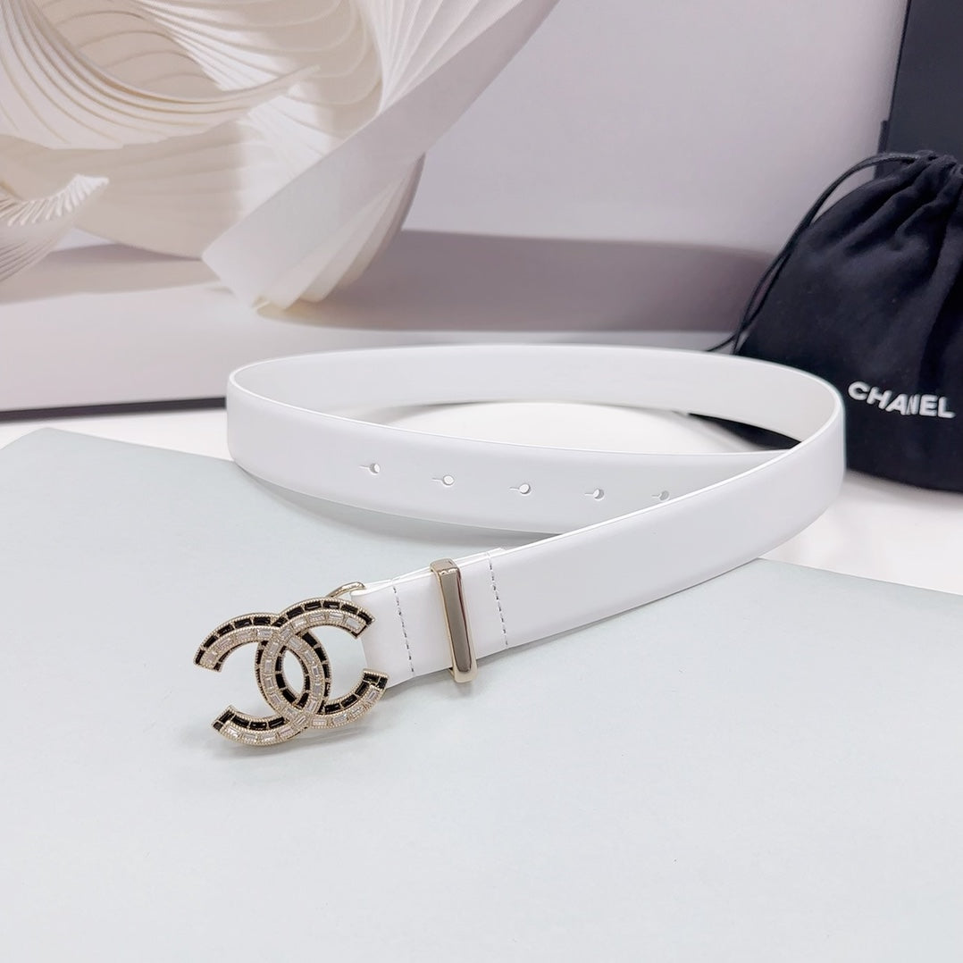 CC 30MM BELT IN WHITE SMOOTH CALFSKIN METAL LOGO