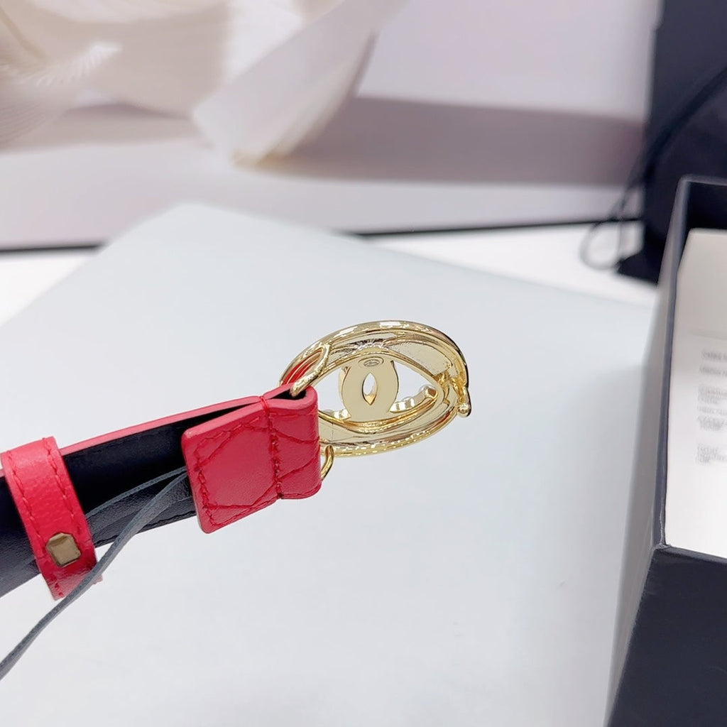 CC 30MM BELT IN CHERRY RED CALFSKIN GOLD HARDWARE ATTACH PEARLS