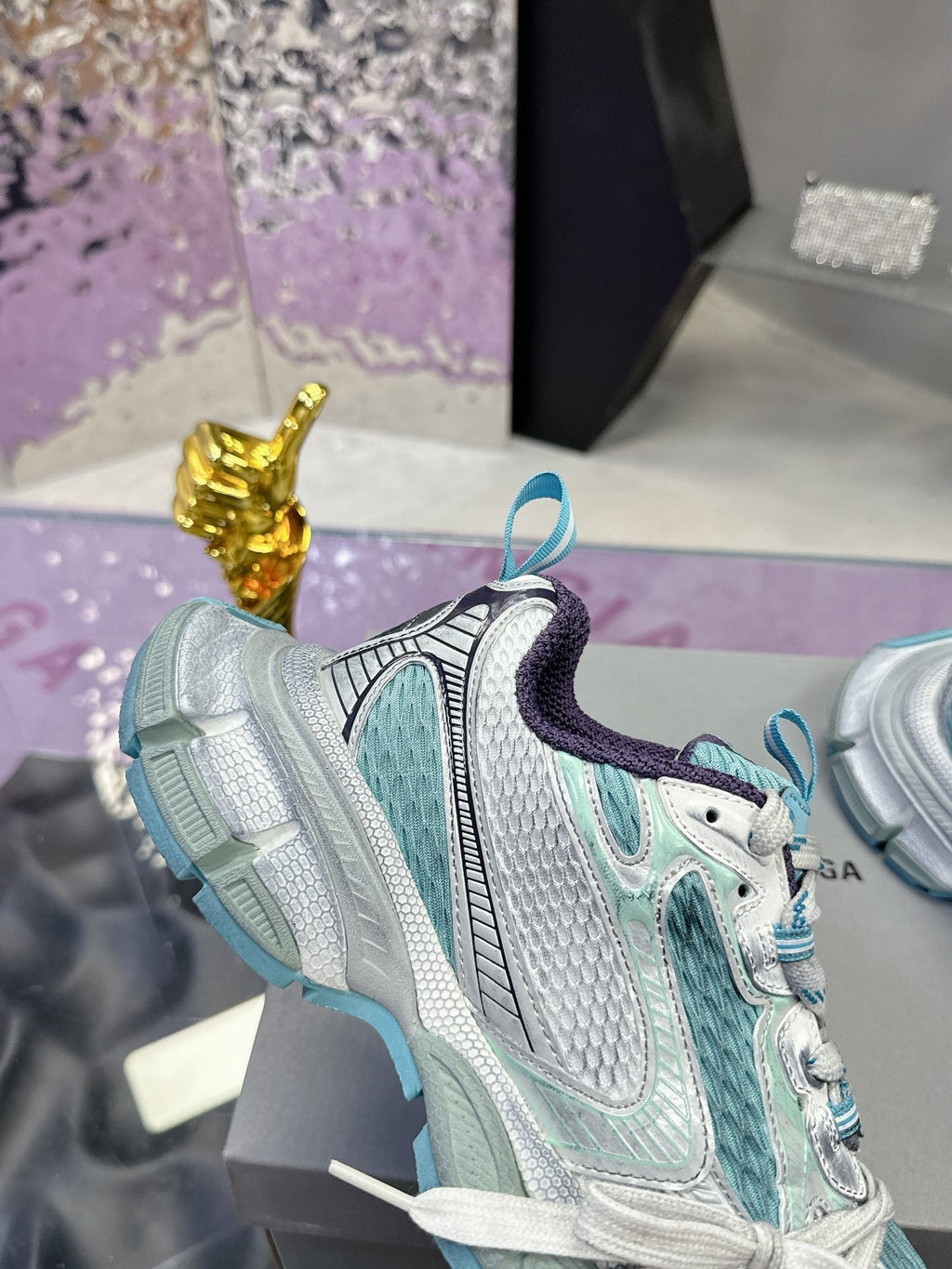3XL SNEAKER IN LIGHT BLUE, WHITE AND PURPLE MESH AND POLYURETHANE