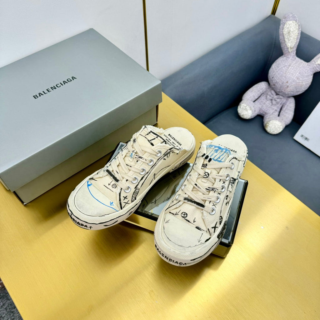 SKETCH SNEAKER MULES IN BEIGE CANVAS
