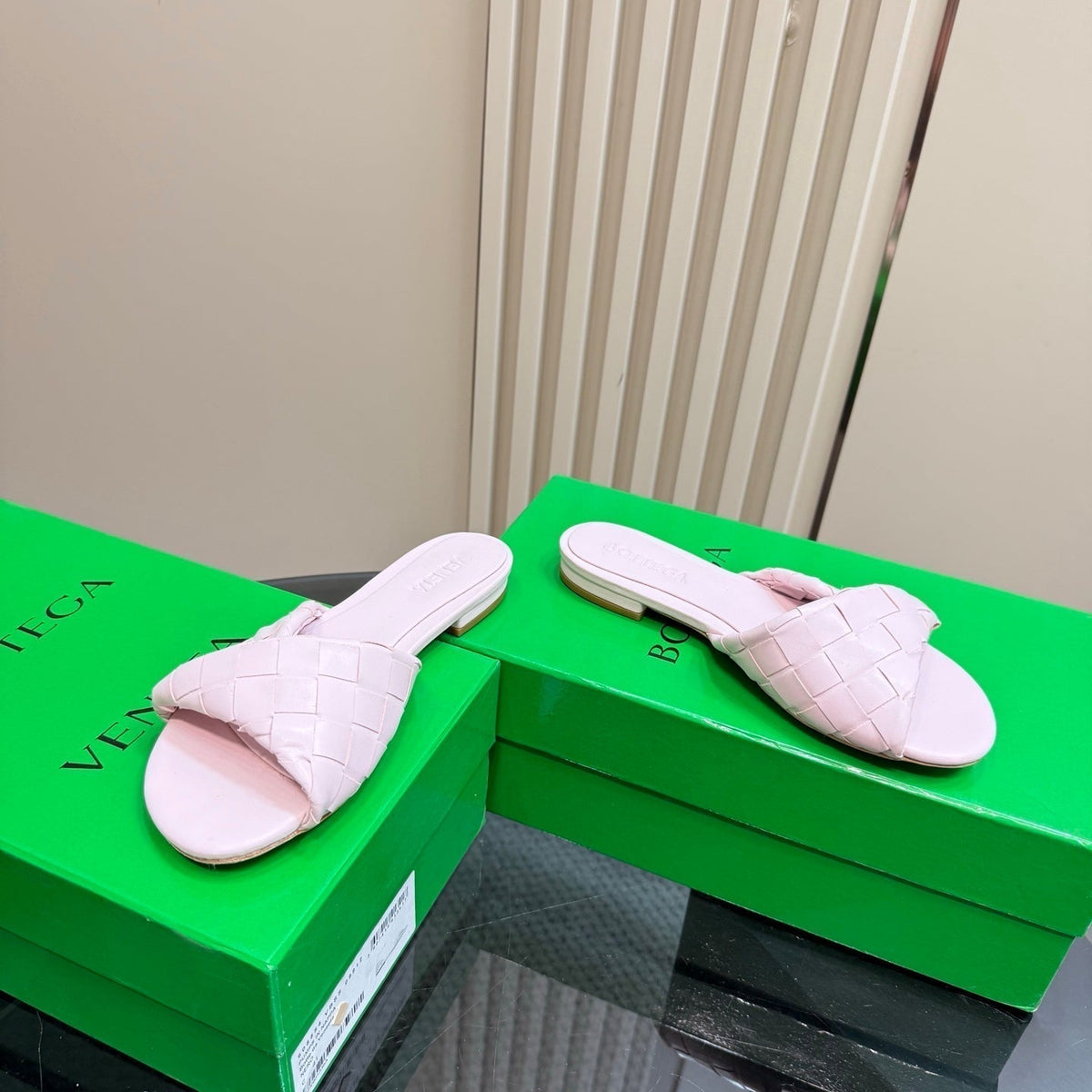 BLINK FLAT MULE IN LIGHT PINK INTRECCIATO LEATHER