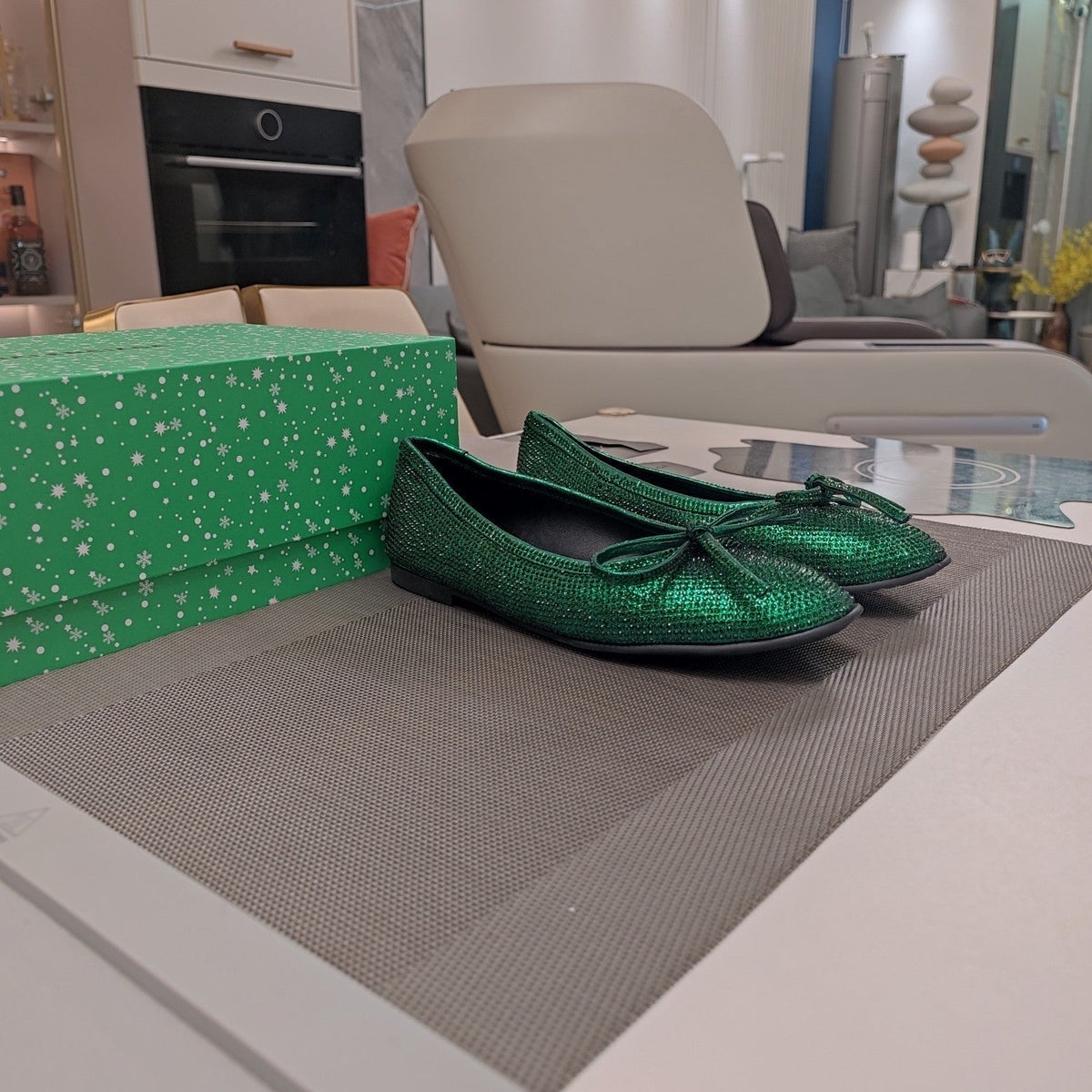 RHINESTONE BALLET FLATS WITH BOW IN FUN GREEN SHEEPSKIN