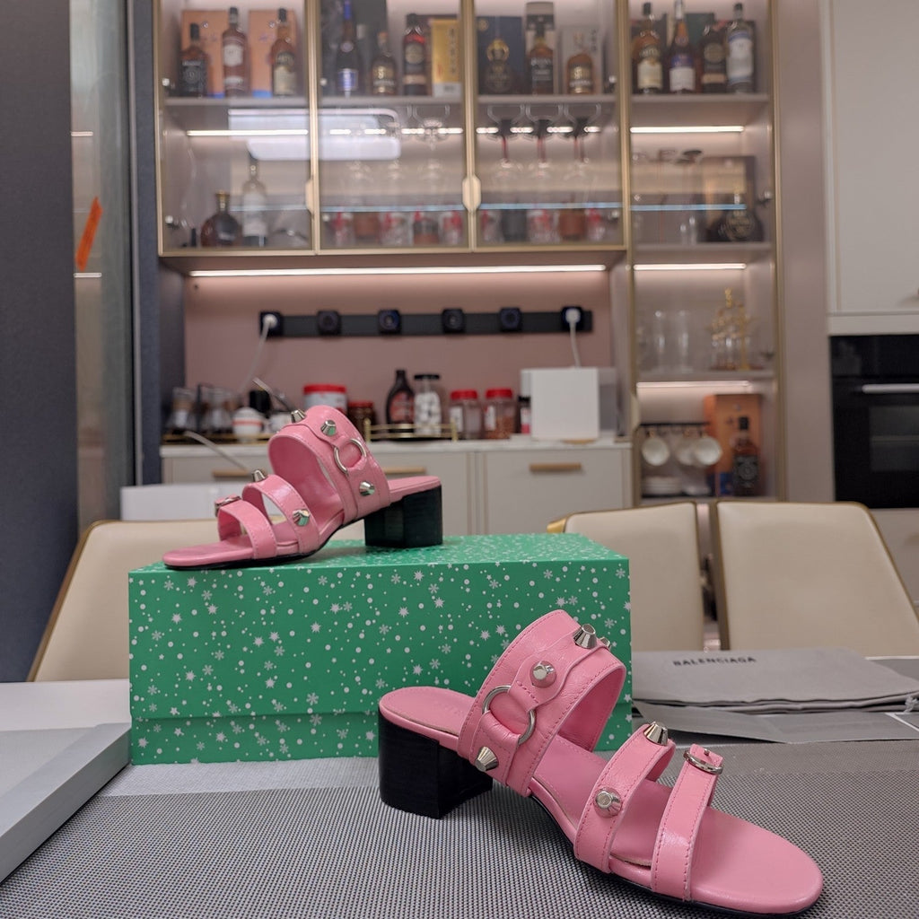 STRAPPY MEDIUM HEELED SANDALS IN WEWAK PINK STUDDED WAX-OIL SHEEPSKIN